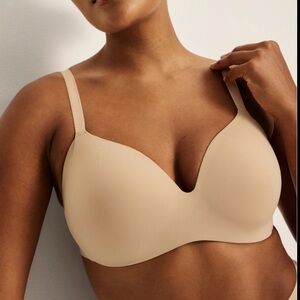 knix contour wing woman bra 8++
